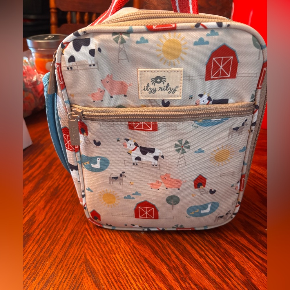 Itzy Ritzy Farm Animal Insulated Lunch Tote